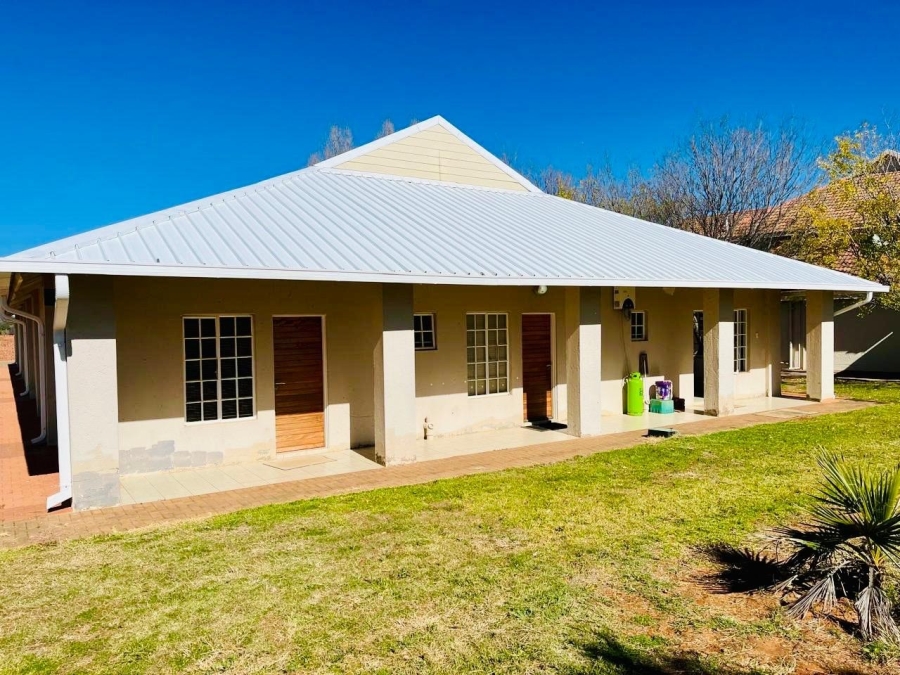 4 Bedroom Property for Sale in Groenvlei Sh Free State